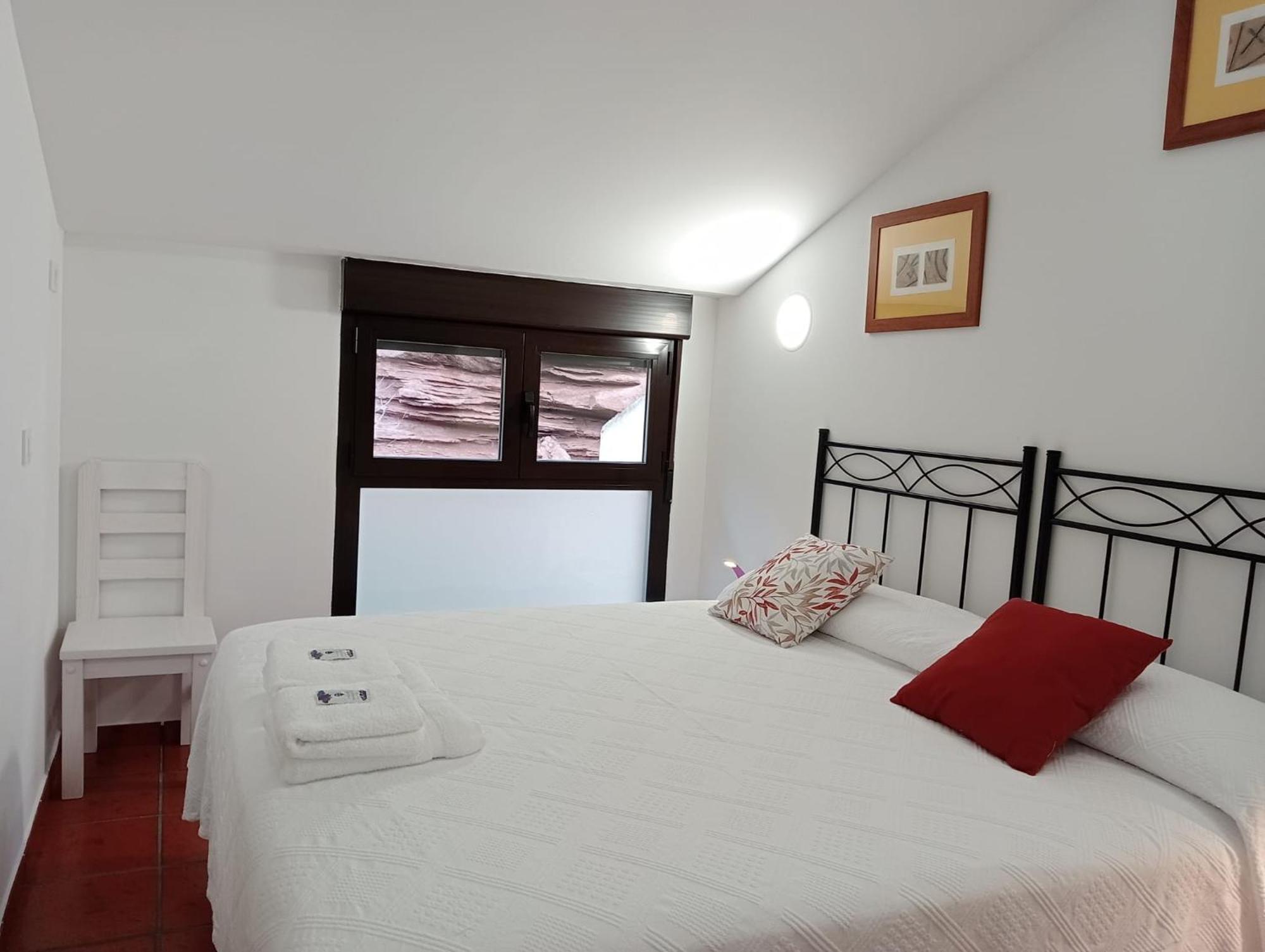 Apartamentos La Piedra En Pleno Centro Historico Con Dos Dormitorios Y Dos Banos Nájera Εξωτερικό φωτογραφία