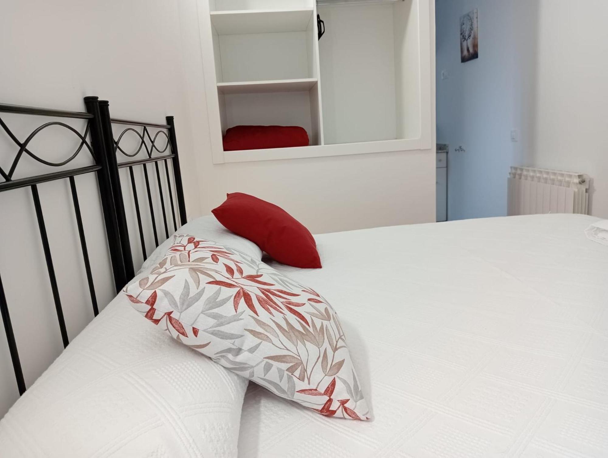 Apartamentos La Piedra En Pleno Centro Historico Con Dos Dormitorios Y Dos Banos Nájera Εξωτερικό φωτογραφία