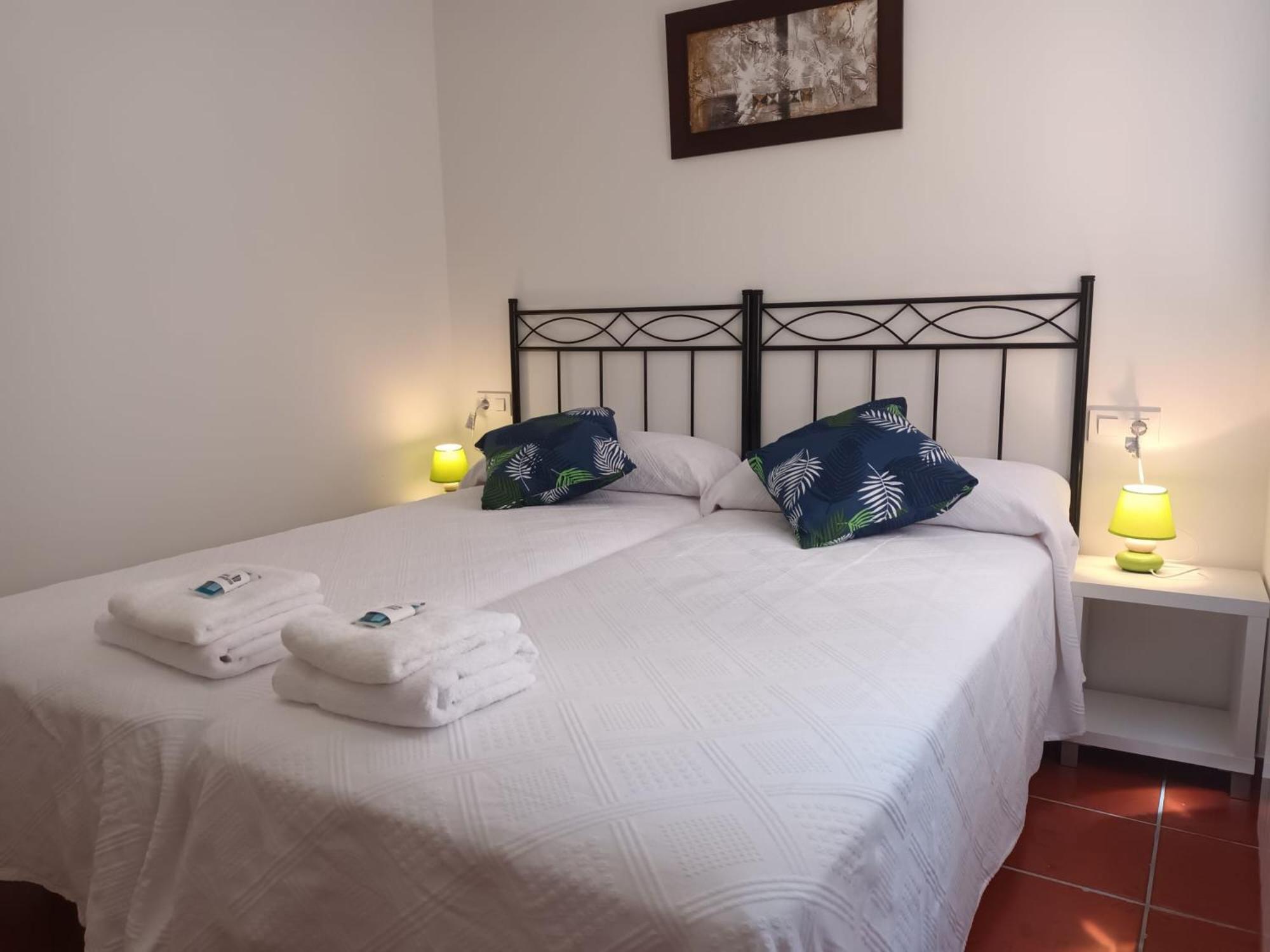 Apartamentos La Piedra En Pleno Centro Historico Con Dos Dormitorios Y Dos Banos Nájera Εξωτερικό φωτογραφία