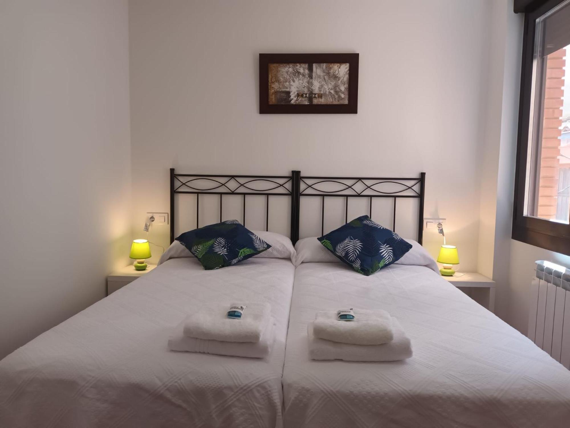 Apartamentos La Piedra En Pleno Centro Historico Con Dos Dormitorios Y Dos Banos Nájera Εξωτερικό φωτογραφία