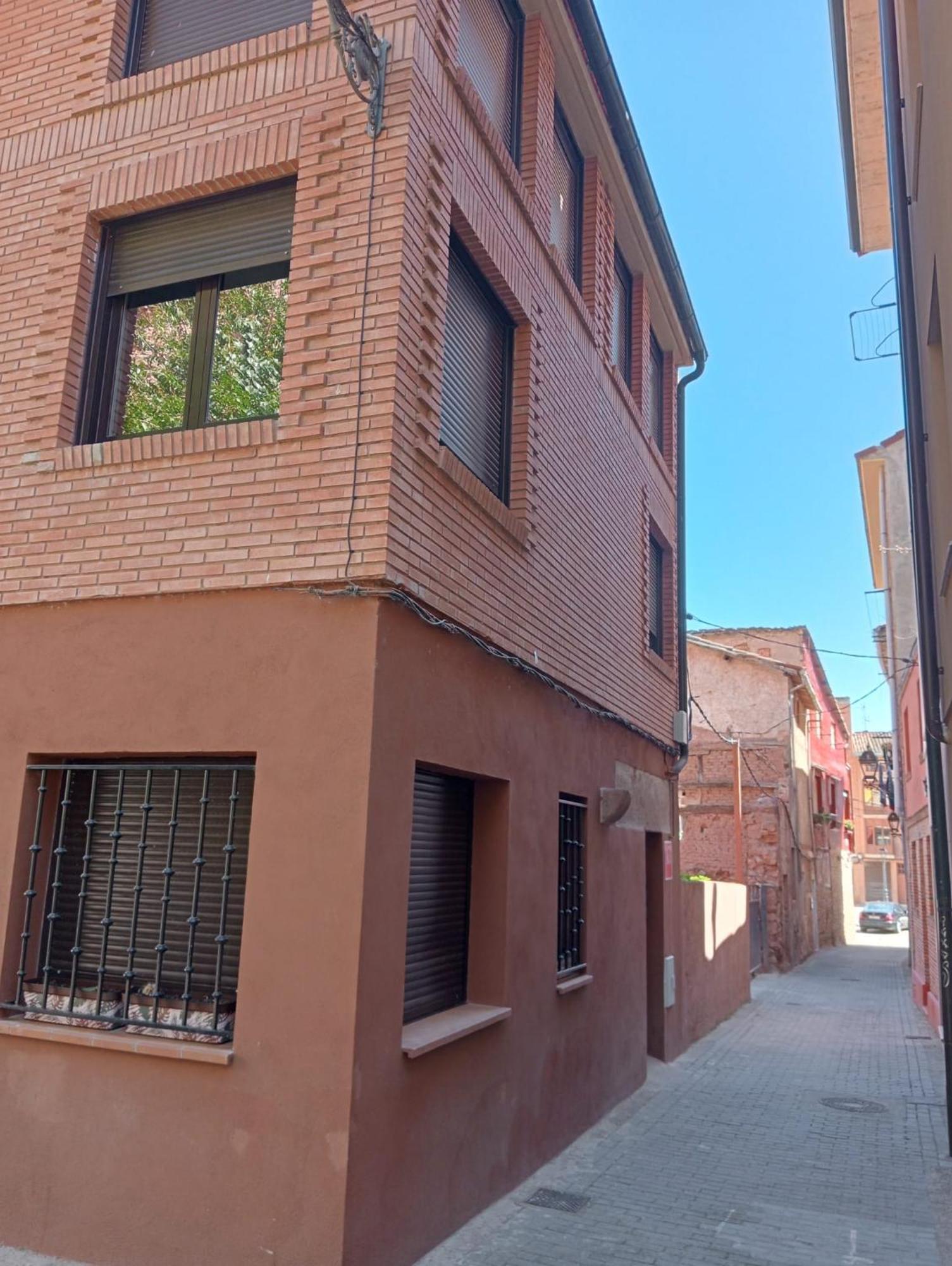 Apartamentos La Piedra En Pleno Centro Historico Con Dos Dormitorios Y Dos Banos Nájera Εξωτερικό φωτογραφία