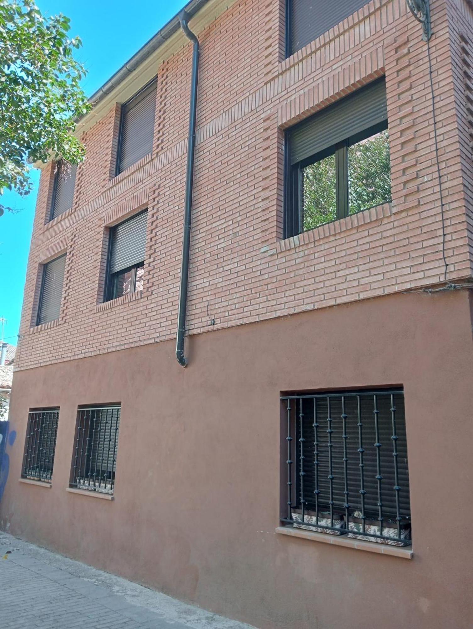 Apartamentos La Piedra En Pleno Centro Historico Con Dos Dormitorios Y Dos Banos Nájera Εξωτερικό φωτογραφία