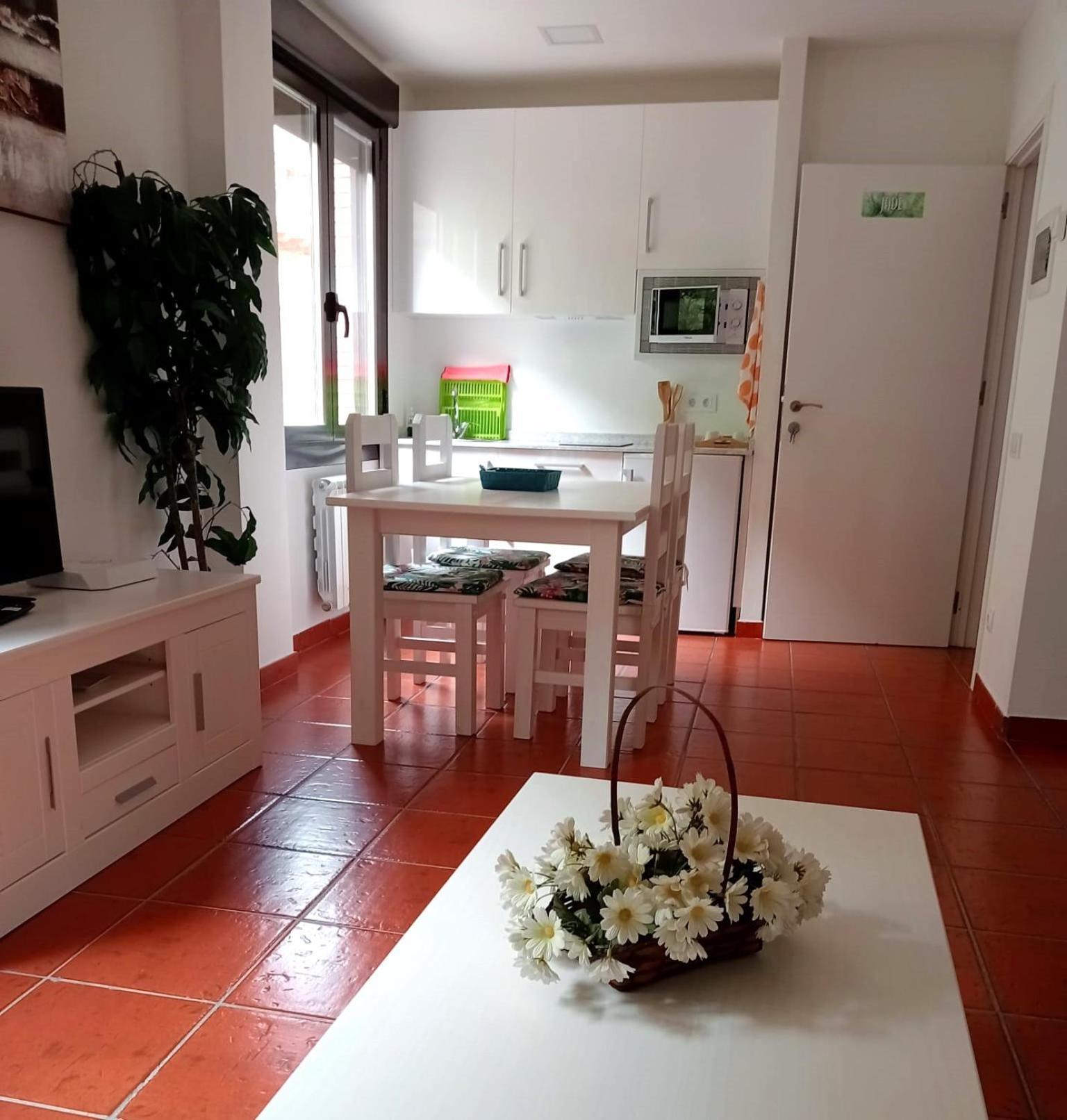 Apartamentos La Piedra En Pleno Centro Historico Con Dos Dormitorios Y Dos Banos Nájera Εξωτερικό φωτογραφία